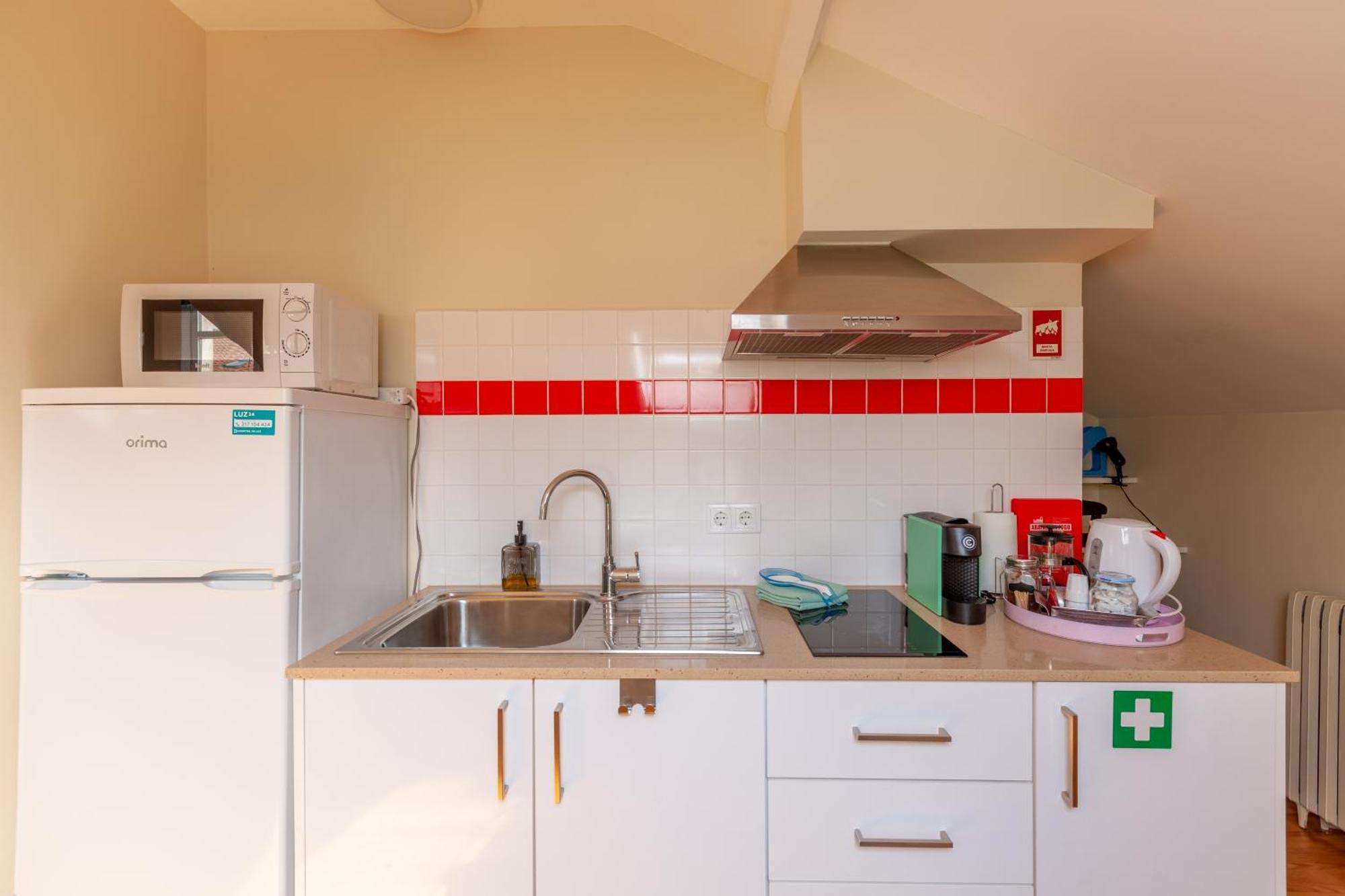 Sky Accommodations Studio Коимбра Экстерьер фото